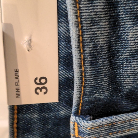 NWT Zara Mini Flare Jeans Size USA 4 - Picture 3 of 8